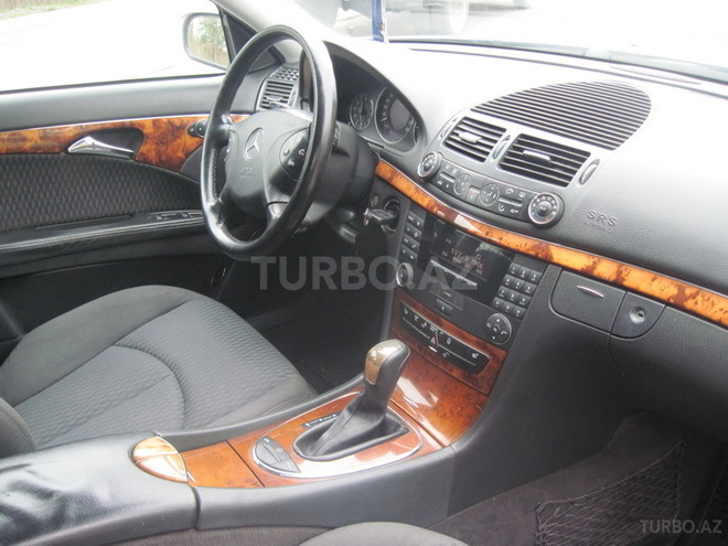 Mercedes C 270 2002, 228,500 km - 2.7 l - İmişli