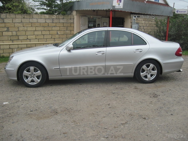 Mercedes C 270 2002, 228,500 km - 2.7 l - İmişli