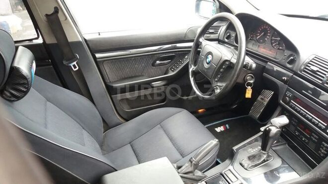 BMW 528 2000, 215,000 km - 2.8 л - Bakı