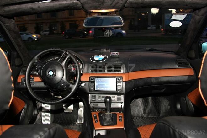 BMW 325 2001, 290,000 km - 2.5 l - Bakı