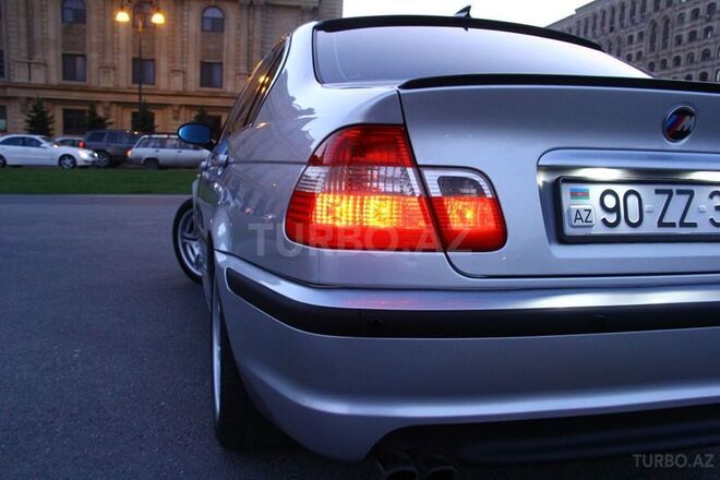 BMW 325 2001, 290,000 km - 2.5 l - Bakı