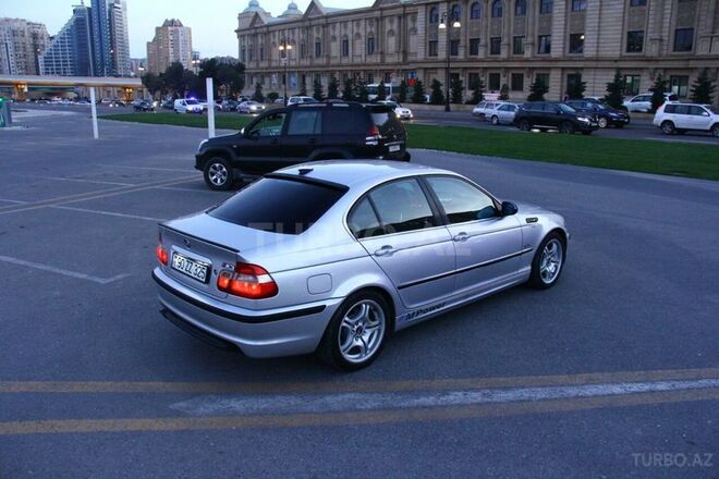 BMW 325 2001, 290,000 km - 2.5 l - Bakı