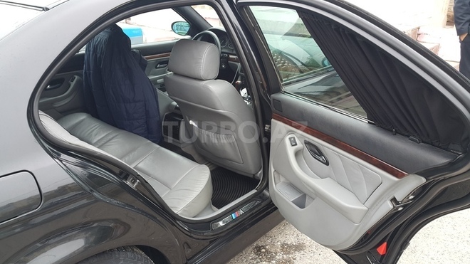BMW 530 2002, 292,000 km - 3.0 l - Sumqayıt