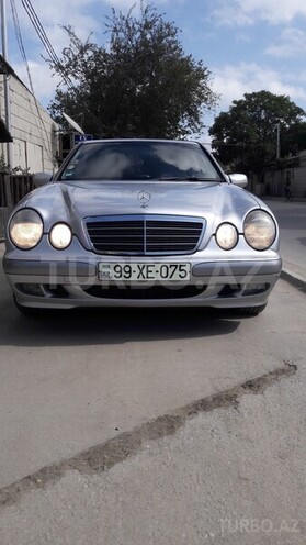 Mercedes E 220 2000, 282,000 km - 2.2 l - Bakı