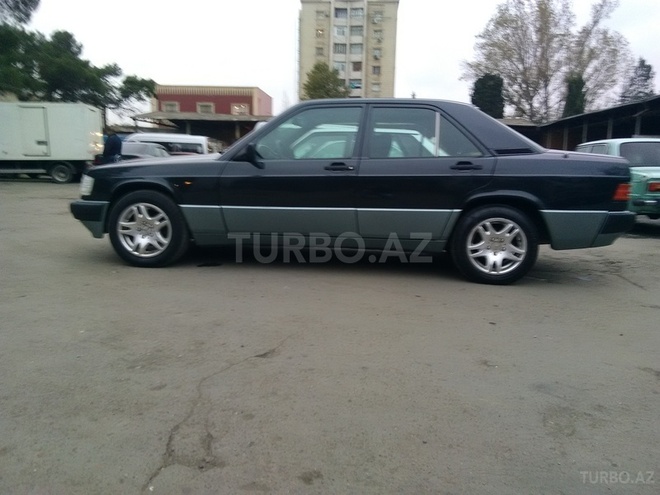 Mercedes 190 1992, 302,401 km - 2.0 l - Gəncə