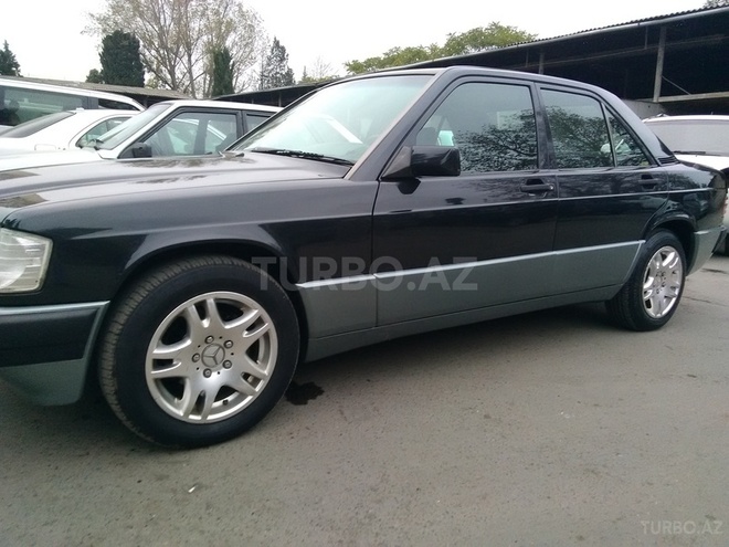 Mercedes 190 1992, 302,401 km - 2.0 l - Gəncə