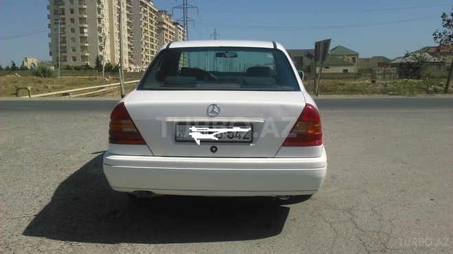 Mercedes C 200 1995, 250,000 km - 2.0 л - Bakı