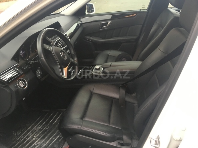Mercedes E 200 2013, 30,000 km - 1.8 l - Gəncə