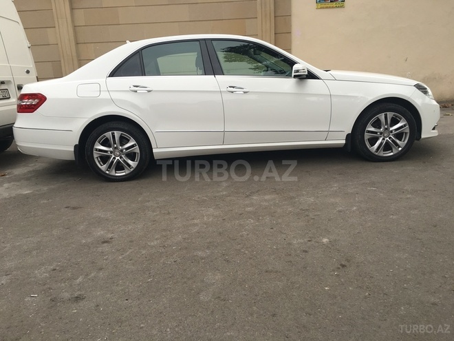 Mercedes E 200 2013, 30,000 km - 1.8 l - Gəncə