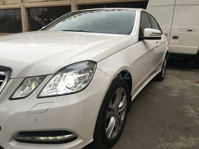 Mercedes E 200 2013, 30,000 km - 1.8 l - Gəncə