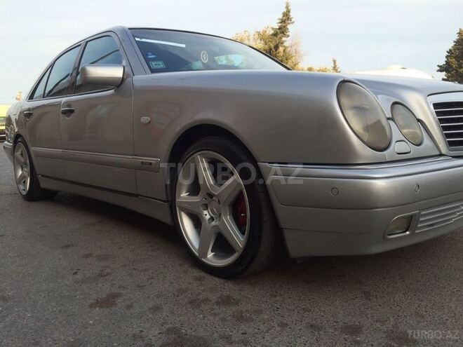 Mercedes E 240 1998, 310,316 km - 2.4 l - Bakı