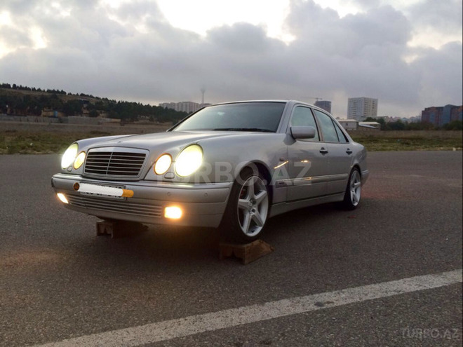 Mercedes E 240 1998, 310,316 km - 2.4 l - Bakı
