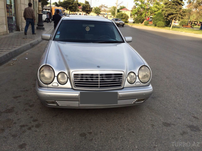 Mercedes E 240 1998, 310,316 km - 2.4 l - Bakı