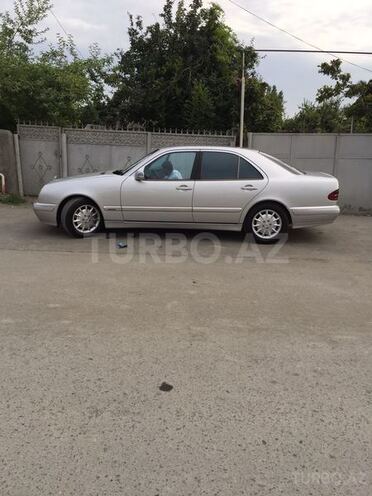 Mercedes E 270 2000, 380,000 km - 2.7 l - Balakən