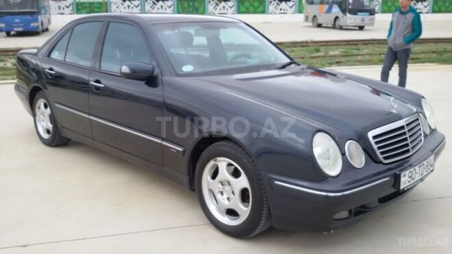Mercedes E 280 2001, 23,250 km - 2.8 l - Bakı