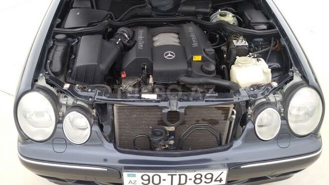 Mercedes E 280 2001, 23,250 km - 2.8 l - Bakı