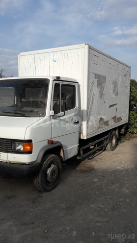 Mercedes 711 D 1995, 270,000 km - 3.9 l - Gəncə