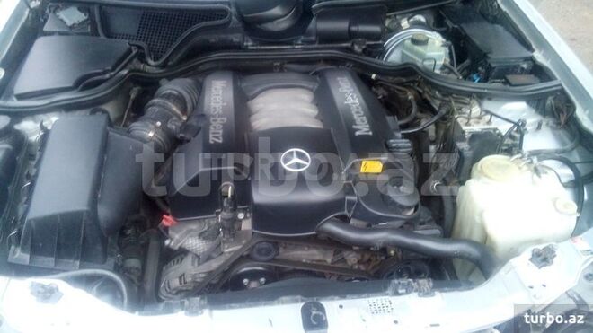 Mercedes E 240 2000, 273,977 km - 2.4 l - Salyan
