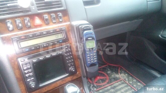 Mercedes E 240 2000, 273,977 km - 2.4 l - Salyan