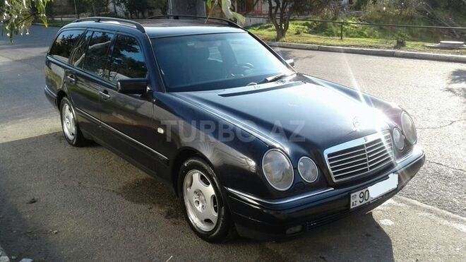 Mercedes E 240 1998, 328,000 km - 2.4 л - Bakı