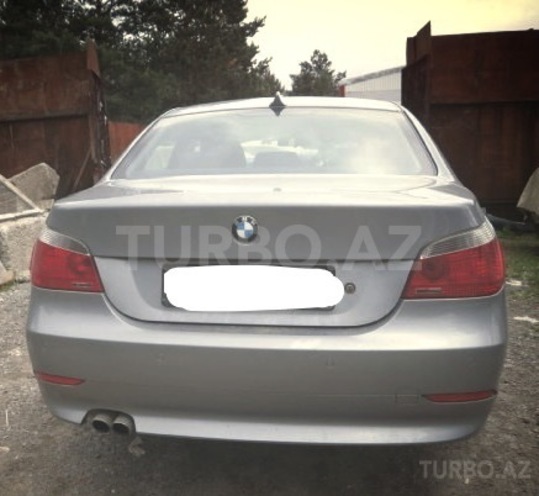 BMW 530 2005, 187,300 km - 3.0 l - Qax