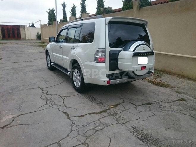 Mitsubishi Pajero 2010, 101,000 km - 3.5 l - Bakı