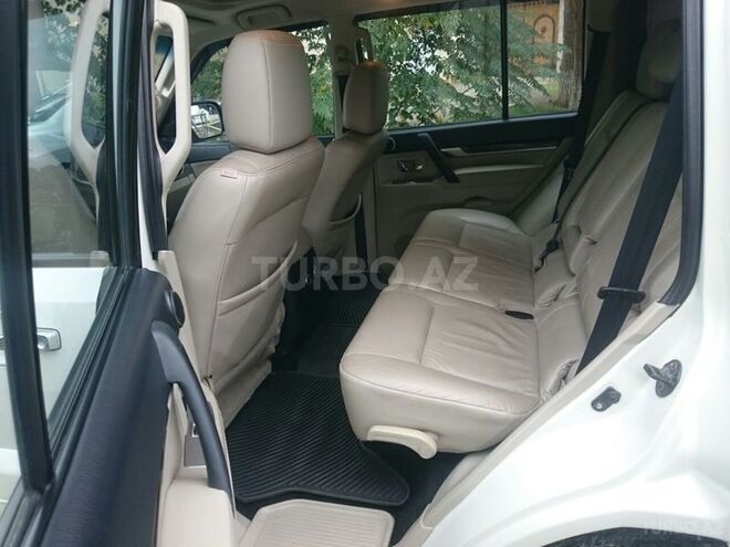 Mitsubishi Pajero 2010, 101,000 km - 3.5 l - Bakı