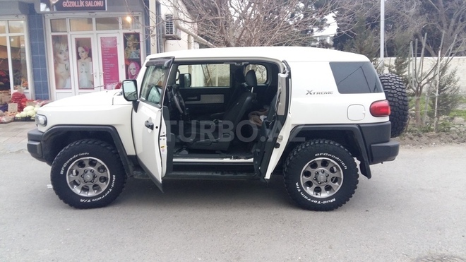 Toyota FJ Cruiser 2012, 75,000 km - 4.0 л - Bakı