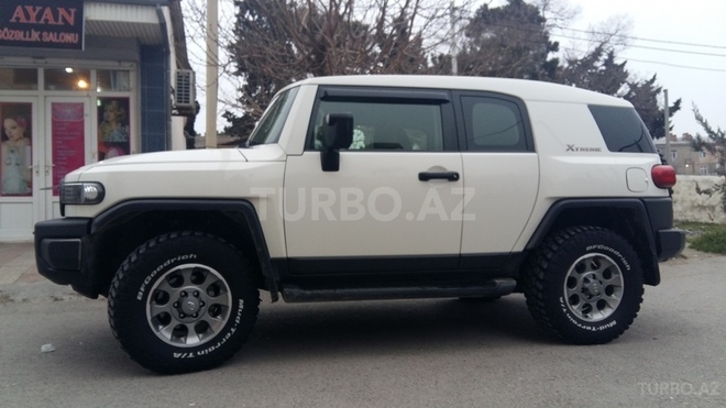 Toyota FJ Cruiser 2012, 75,000 km - 4.0 л - Bakı