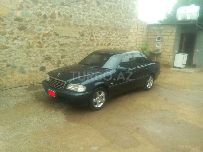 Mercedes C 200 2000, 190,000 km - 2.0 l - Gəncə