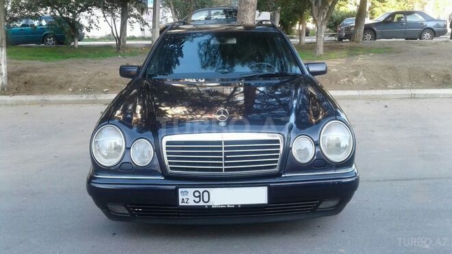 Mercedes E 240 1998, 295,000 km - 2.4 l - Bakı