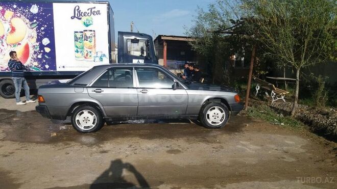 Mercedes 190 1990, 353,554 km - 2.0 л - Sumqayıt