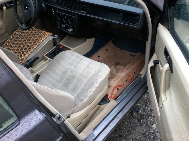 Mercedes 190 1990, 325,000 km - 2.0 l - İmişli