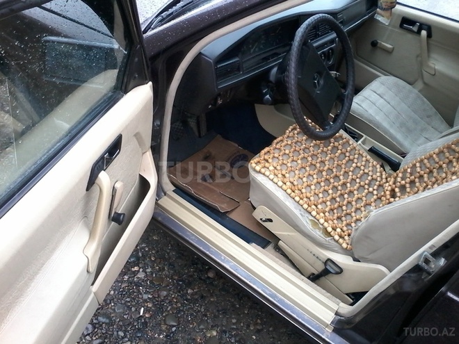 Mercedes 190 1990, 325,000 km - 2.0 l - İmişli
