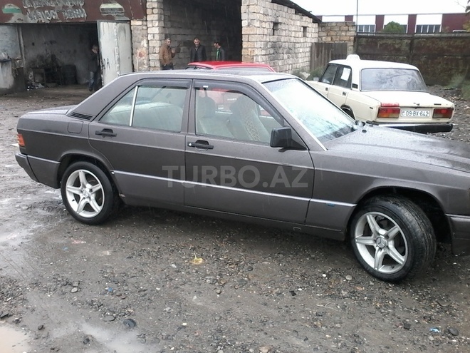 Mercedes 190 1990, 325,000 km - 2.0 l - İmişli