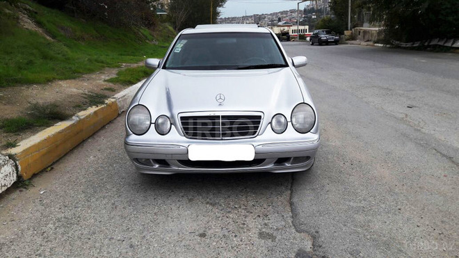 Mercedes C 240 2000, 225,000 km - 0.3 l - Bakı