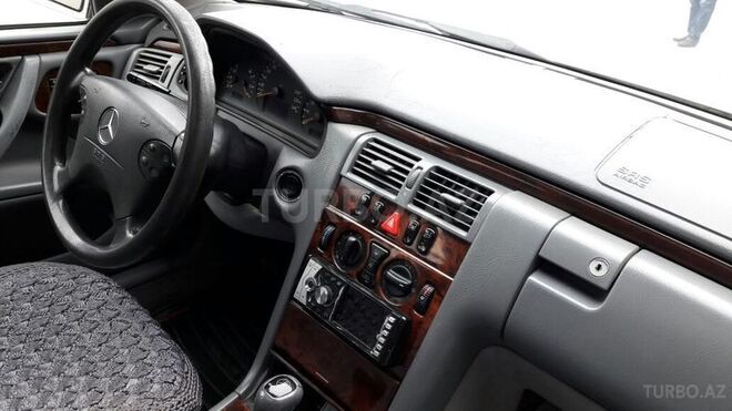 Mercedes C 240 2000, 225,000 km - 0.3 l - Bakı