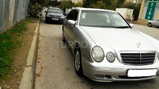 Mercedes C 240 2000, 225,000 km - 0.3 l - Bakı