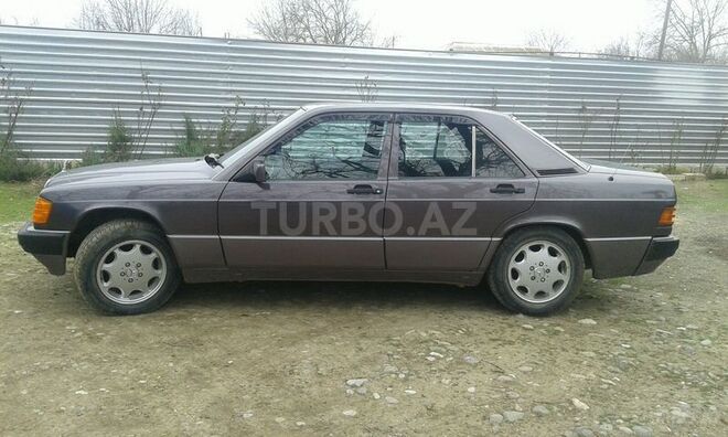 Mercedes 190 1992, 250,800 km - 2.0 l - Füzuli