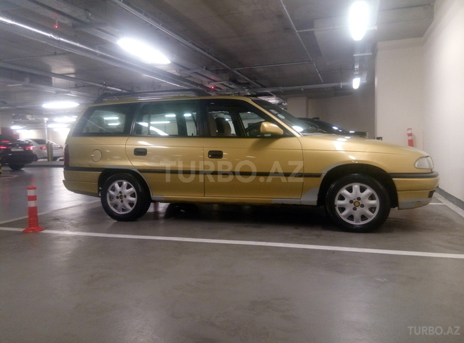 Opel Astra 1996, 236,000 km - 1.6 л - Bakı