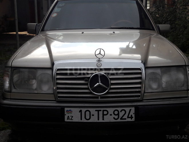 Mercedes E 200 1991, 373,000 km - 2.0 l - İsmayıllı
