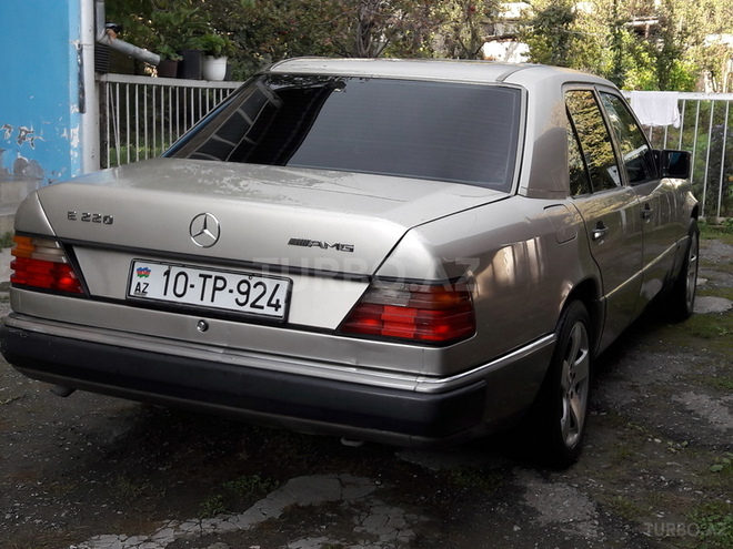 Mercedes E 200 1991, 373,000 km - 2.0 l - İsmayıllı