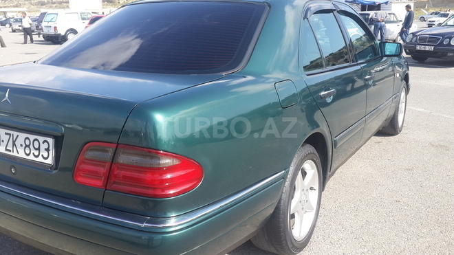 Mercedes E 240 1998, 234,346 km - 2.4 л - Sumqayıt
