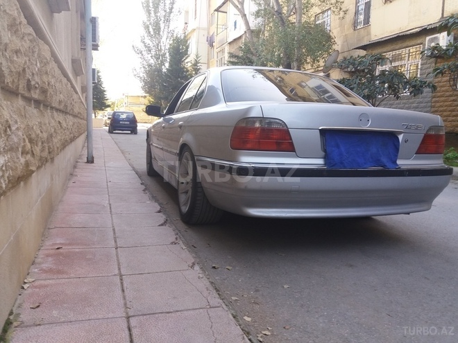 BMW 735 2001, 245,856 km - 3.5 l - Bakı