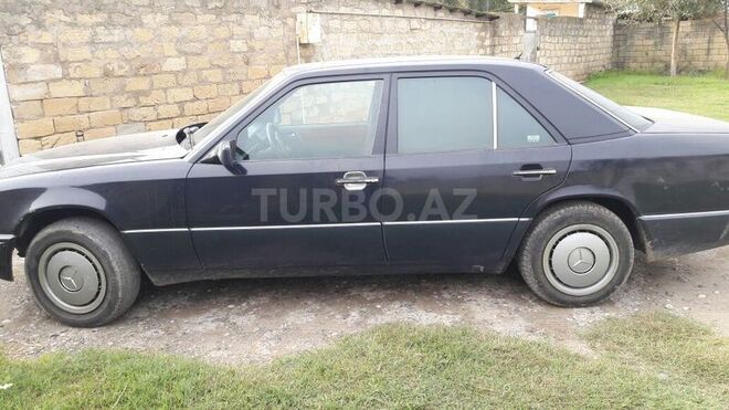 Mercedes E 200 1992, 608,000 km - 2.0 l - Bakı