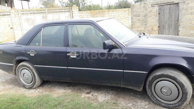 Mercedes E 200 1992, 608,000 km - 2.0 l - Bakı