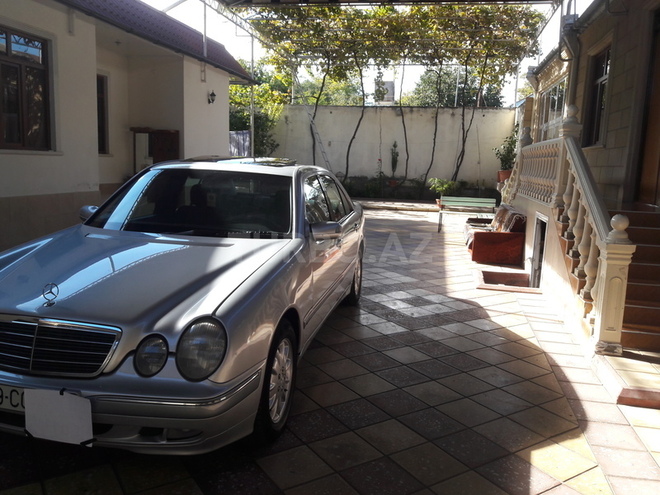 Mercedes E 200 2001, 200,000 km - 2.0 л - Şəmkir