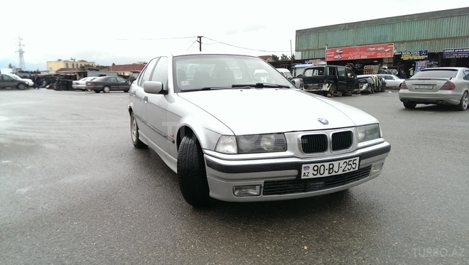 BMW 318 1998, 230,000 km - 1.8 л - Bakı