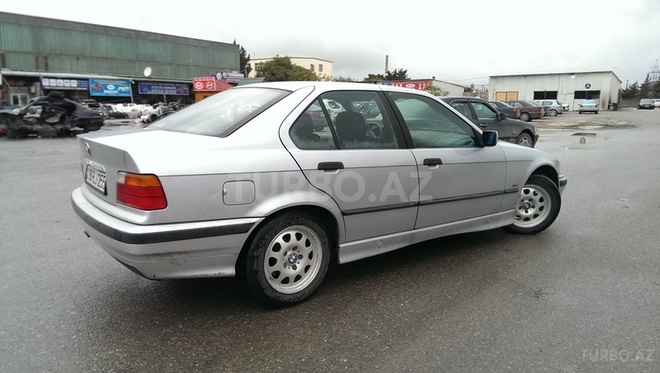 BMW 318 1998, 230,000 km - 1.8 л - Bakı