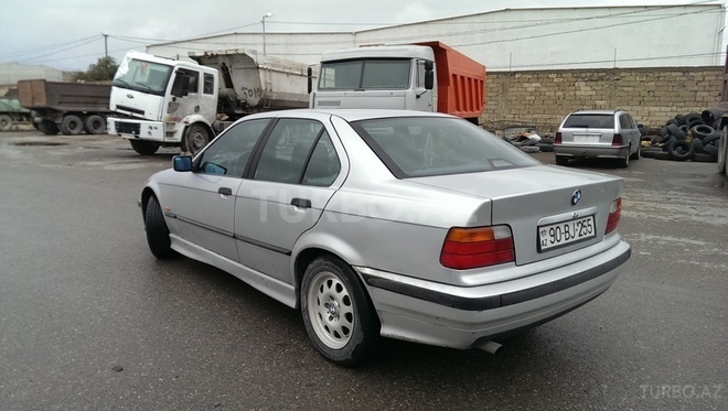 BMW 318 1998, 230,000 km - 1.8 л - Bakı